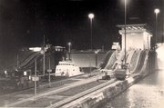 Kanał Panamski nocą – Admirał Arciszewski – rok 1989 (3)