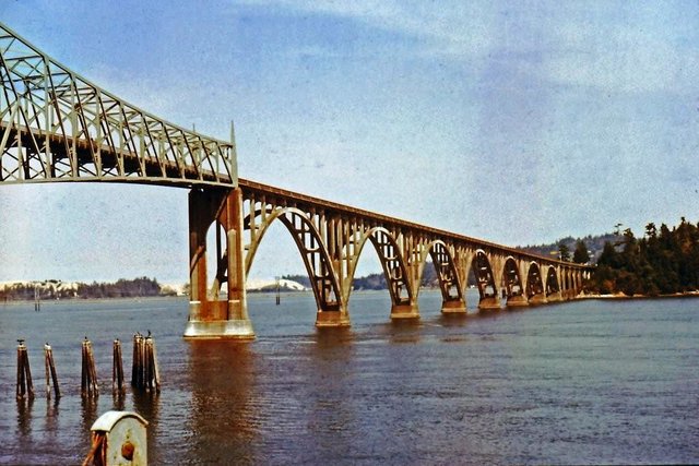 Coos Bay w Oregonie,USA b.charakterystyczny most na wejsciu do portu - 1986r