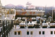 1982r. na pokładzie trawlera - na suchym doku w Kapsztadzie

