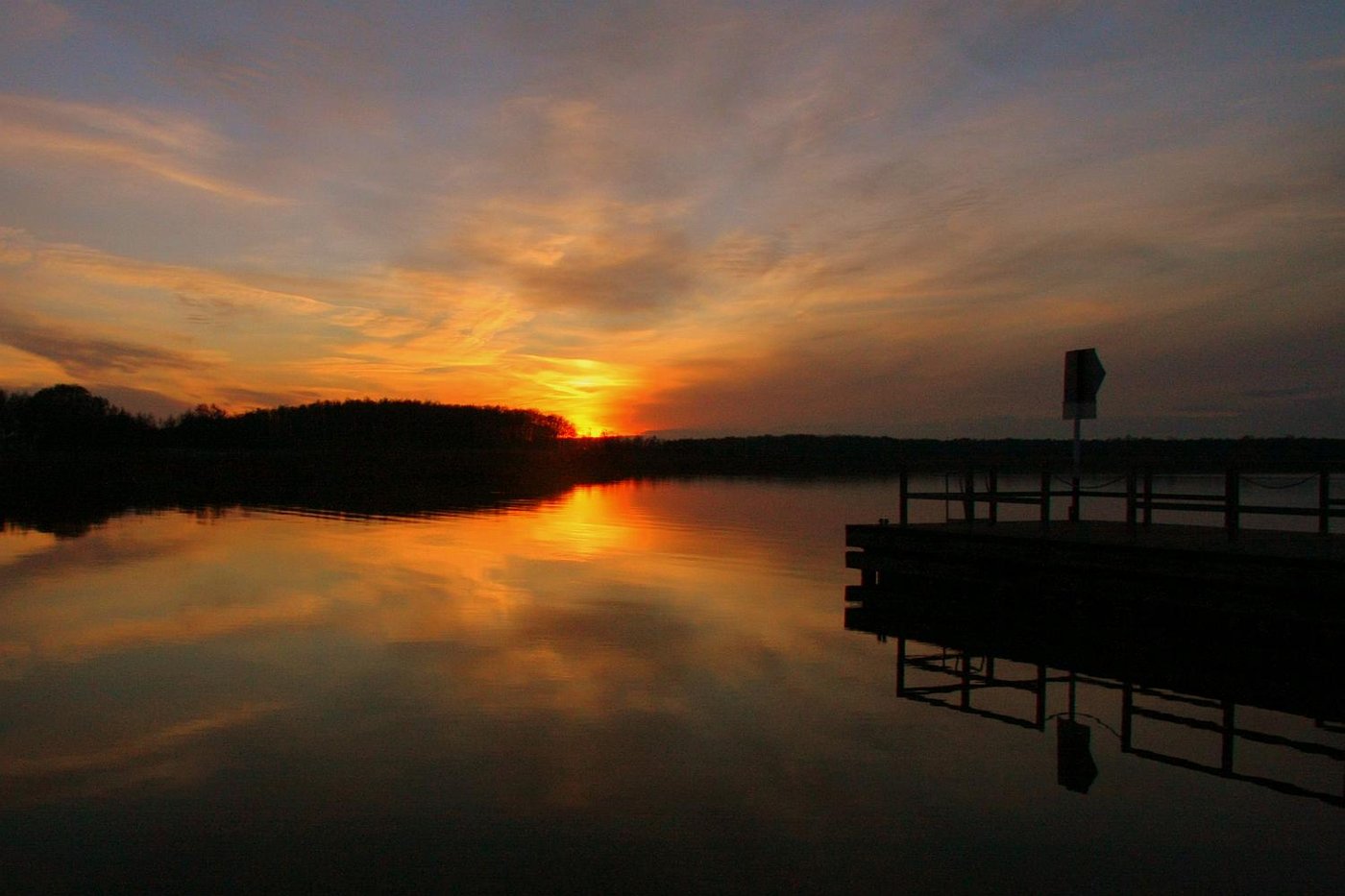 na przystani promu "Koszałek" na jeziorze Jamno k/Koszalina (2011r.)