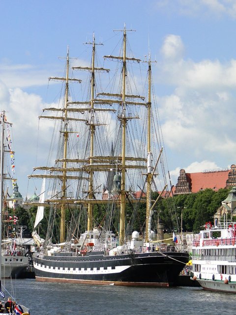 KRUZENSZTERN